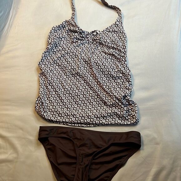Motherhood Maternity Brown with White Tankini - Size Medium - Picture 14 of 14